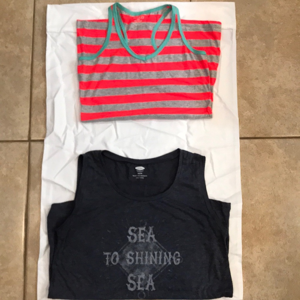 2 sleeveless/razorback tops